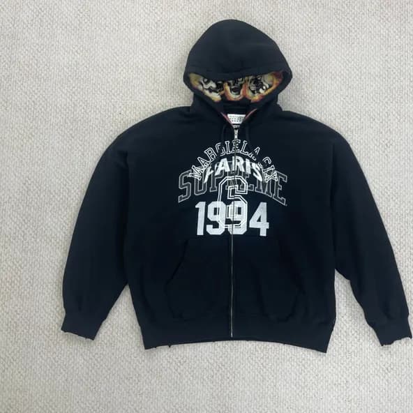 Supreme Zipper  | Tiger - Image 2