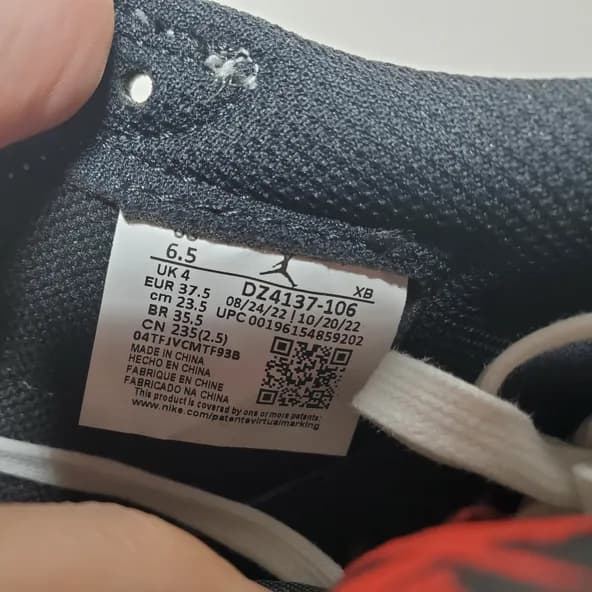 Travis Scott x Air Jordan 1  Low OG Olive - Image 2