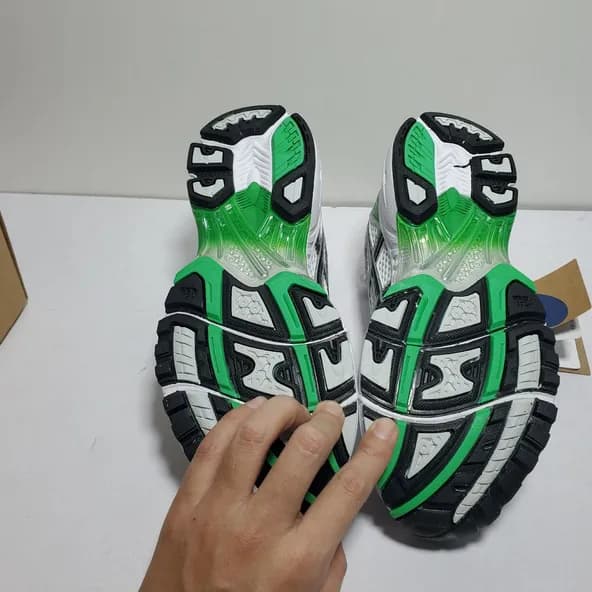 Asics Gel Kayano 14  White Malachite Green - Image 3