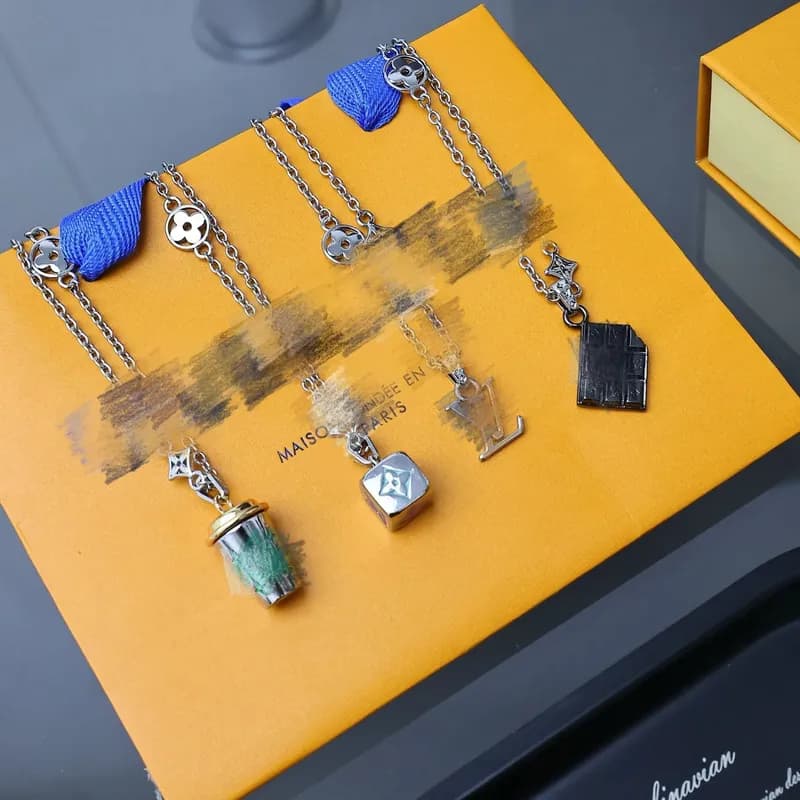 Cross border trendy brand style pendant necklace men s clavicle sweater chain simple light luxury style trendy men s must have list 22