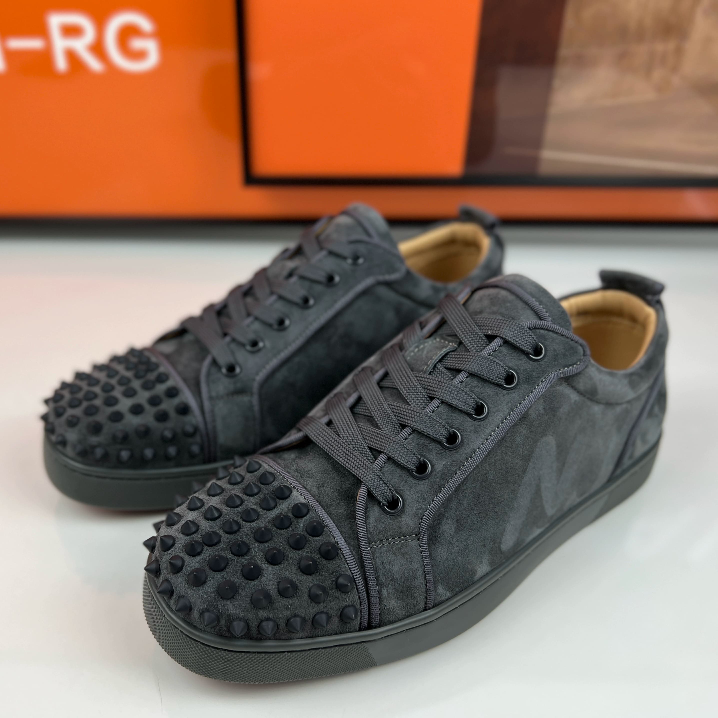 Sneakers (No.373-No.408)