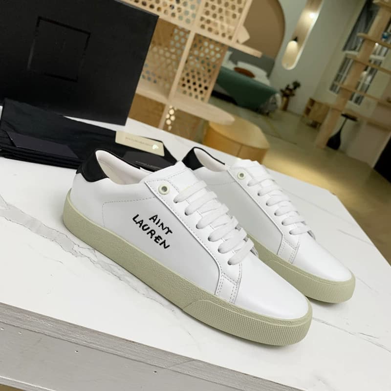 2023 casual new couple White simple all-match flat fashionable classic embroidered ripped distressed canvas shoes