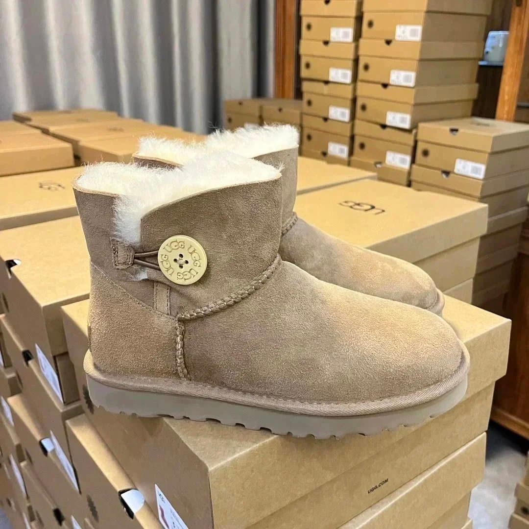 UGG Ultra Mini Platform Chestnut - Image 7