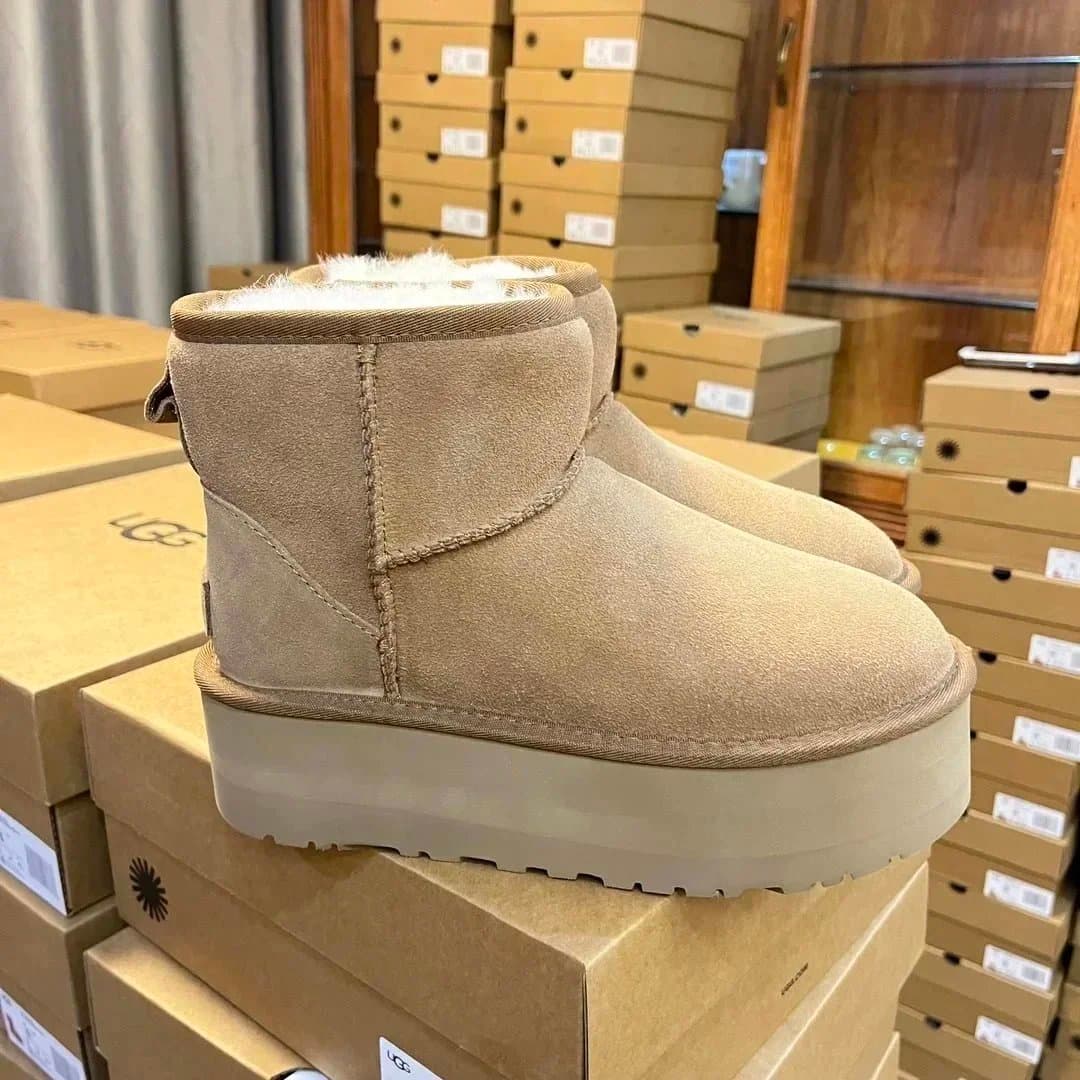 UGG Ultra Mini Platform Chestnut - Image 13
