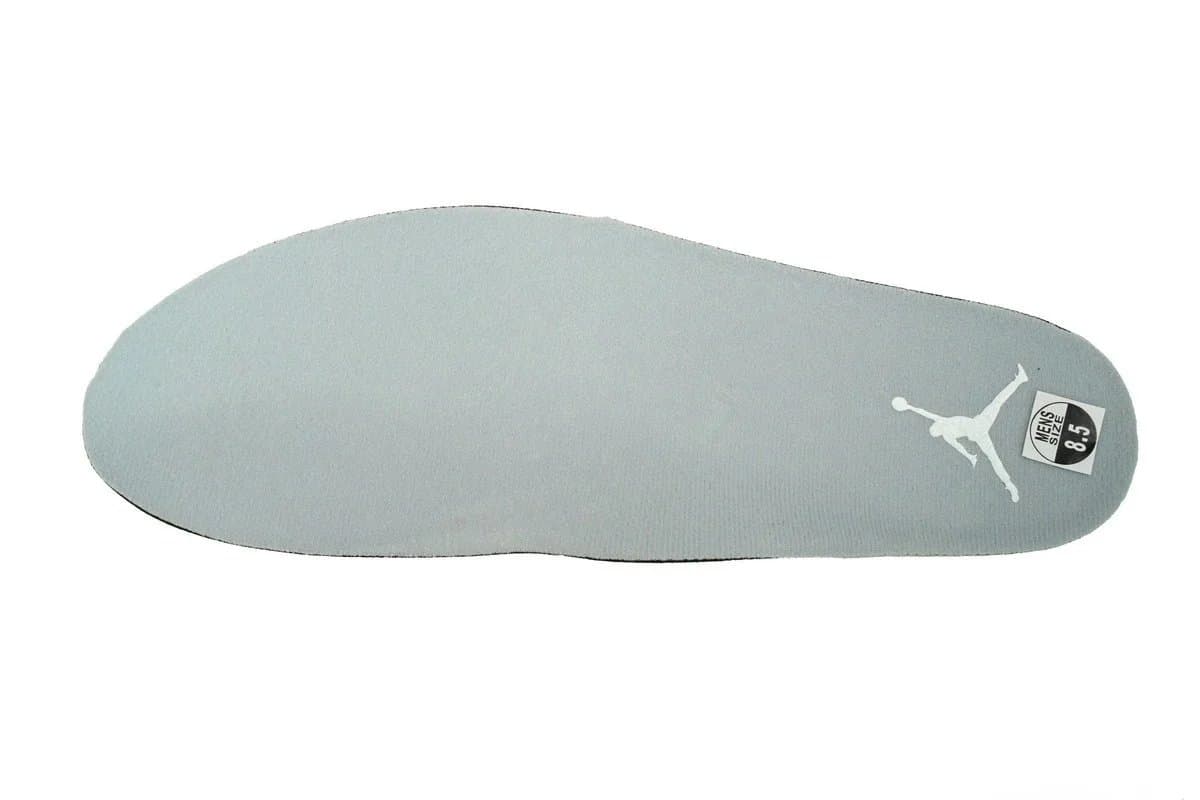 Air Jordan 3 - Image 13