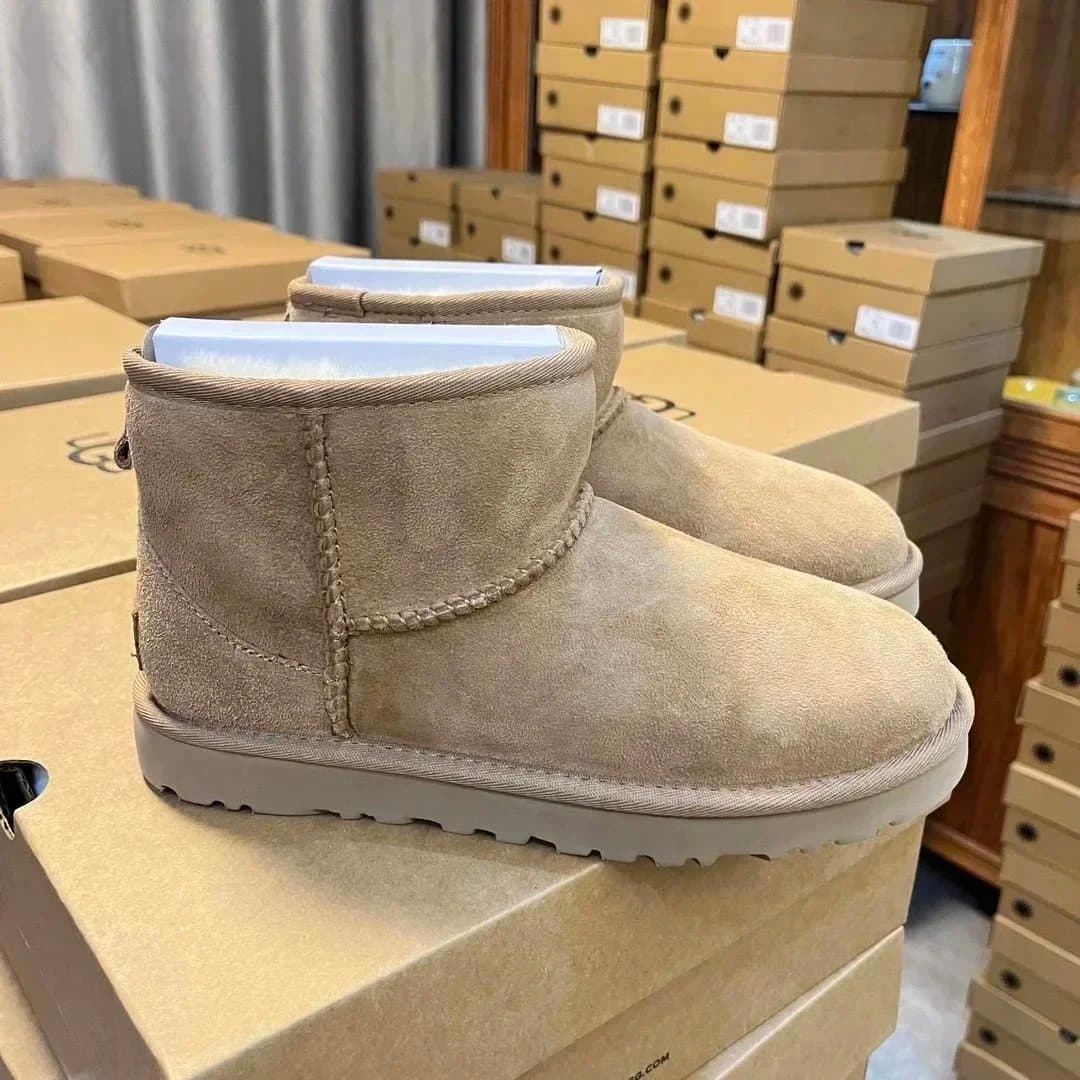UGG Ultra Mini Platform Chestnut - Image 6